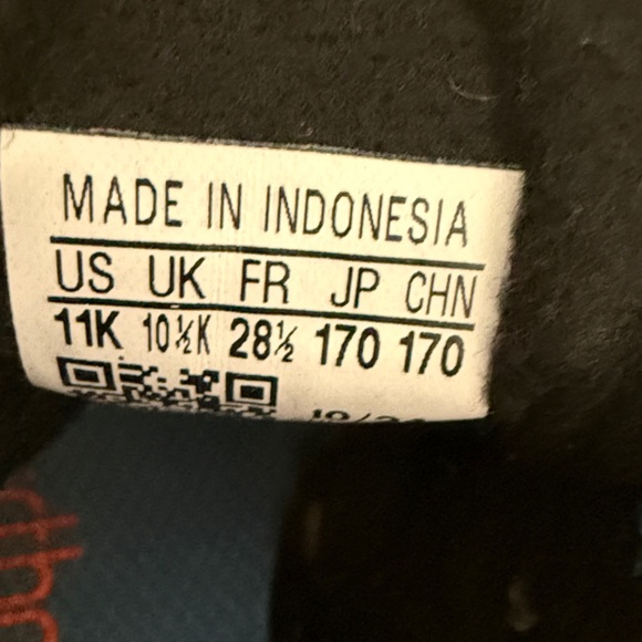 ADIDAS Gazelle Sneakers - Picture 8 of 8